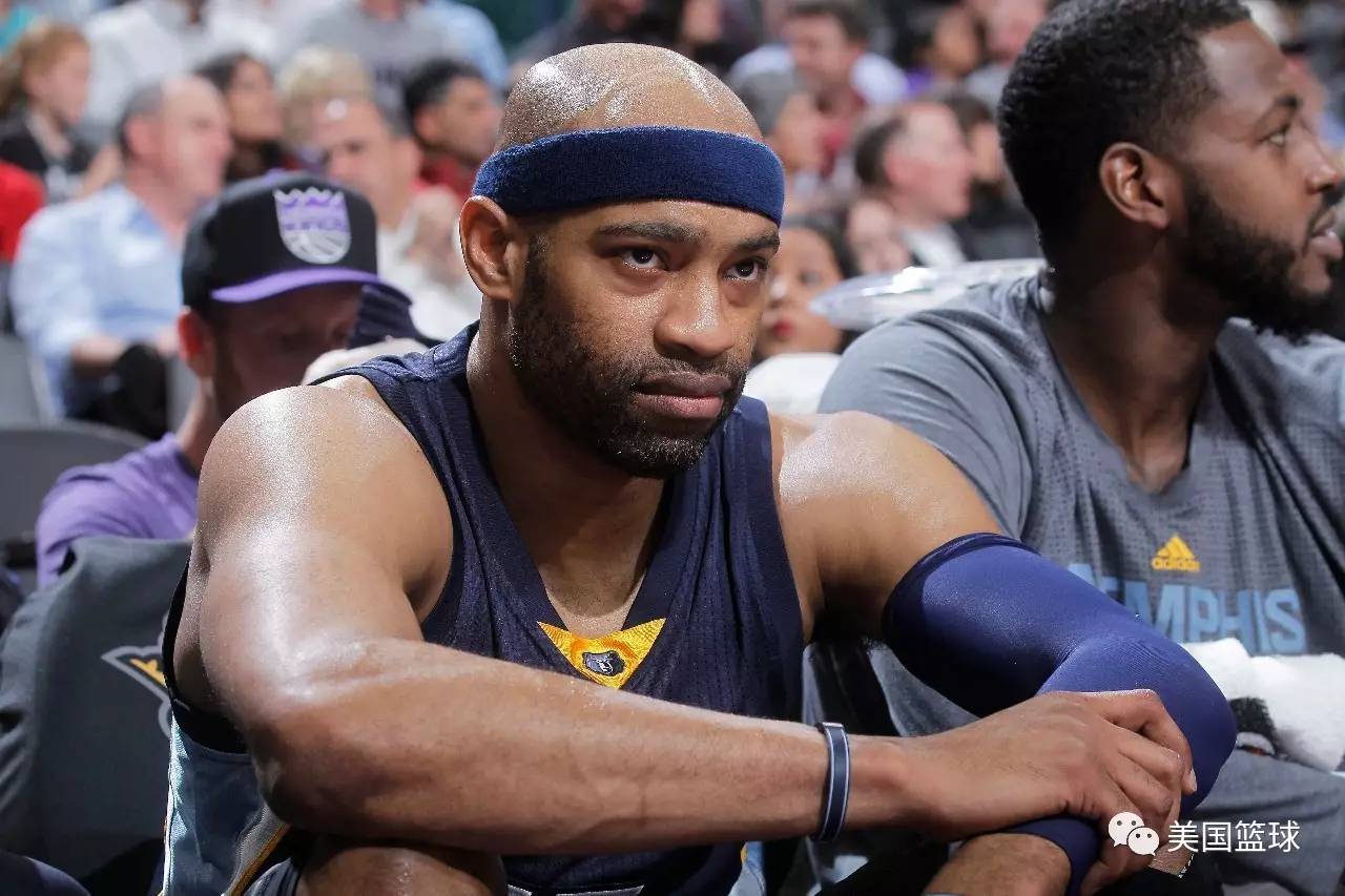 爱游戏娱乐-马克西批评恩比德后续